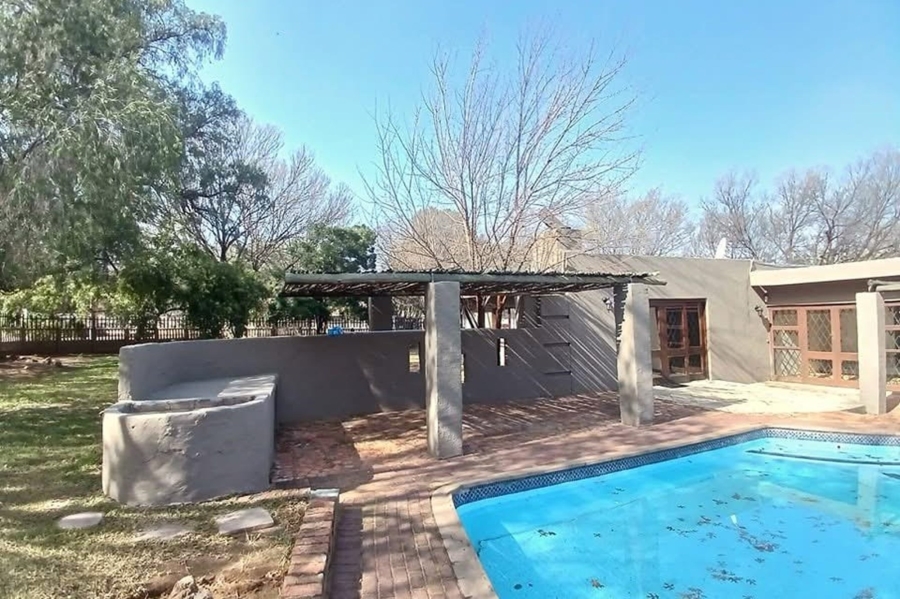 5 Bedroom Property for Sale in Sasolburg Free State
